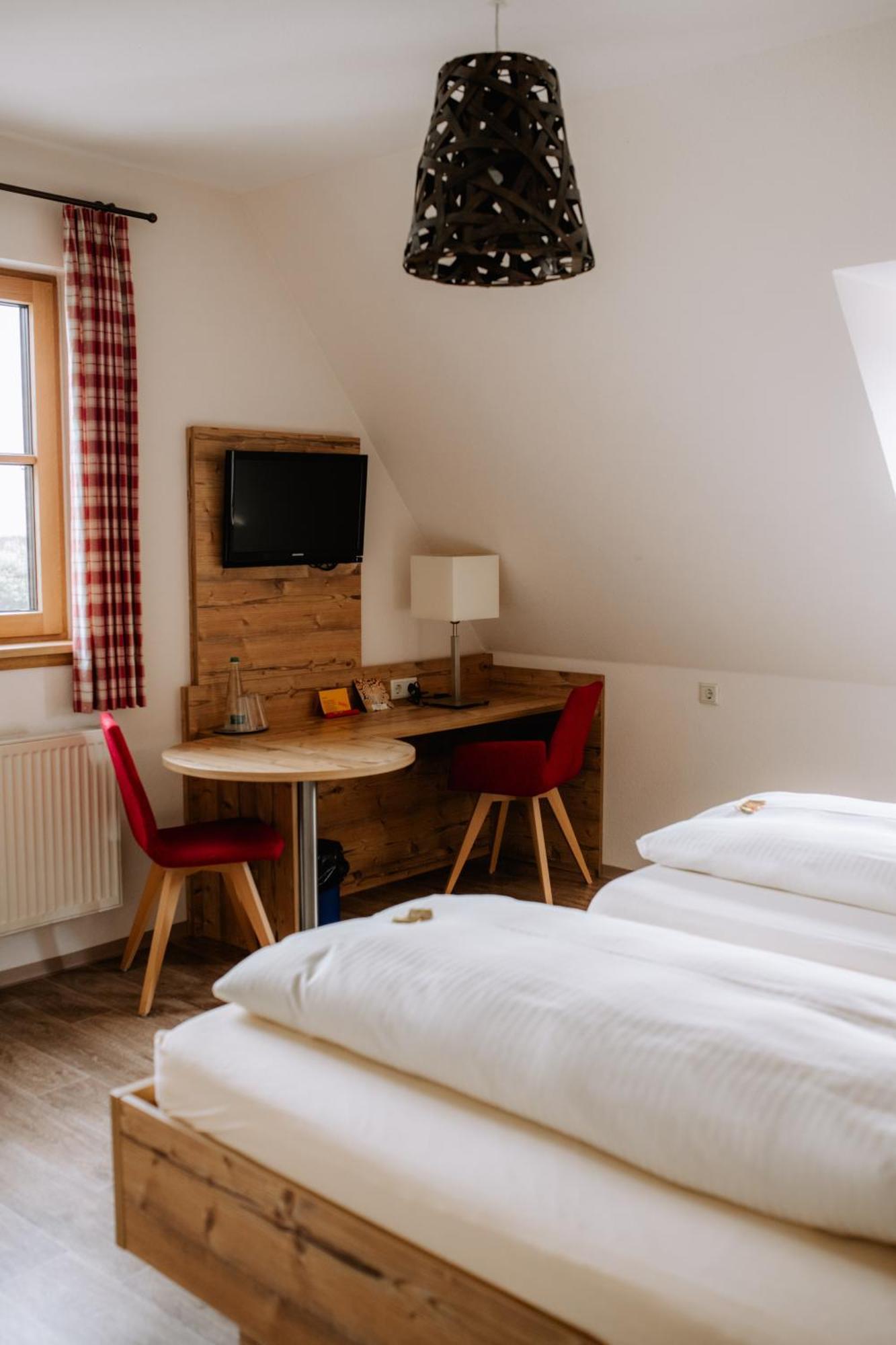 Landhotel Gary Wolframs-Eschenbach Bilik gambar