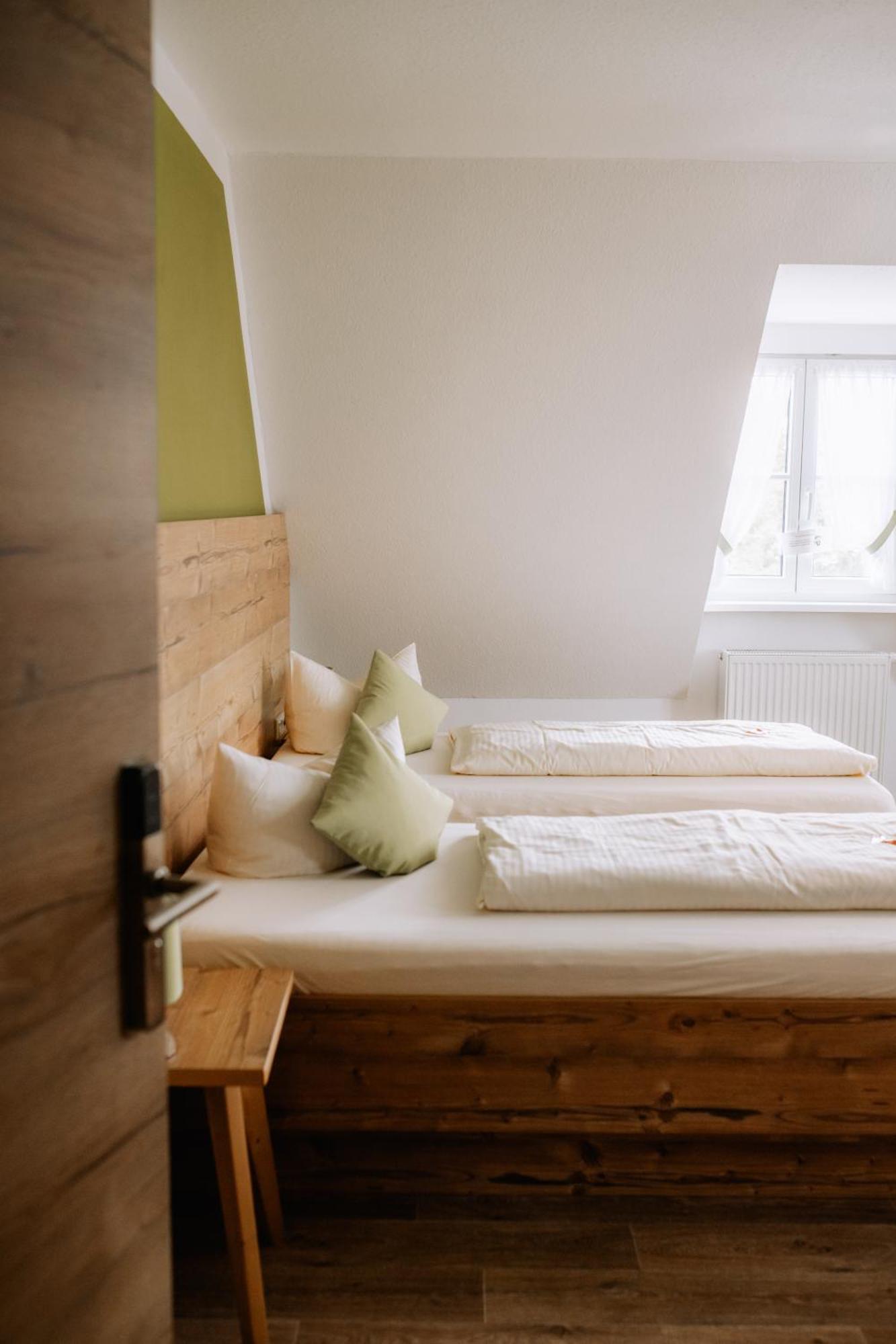 Landhotel Gary Wolframs-Eschenbach Bilik gambar